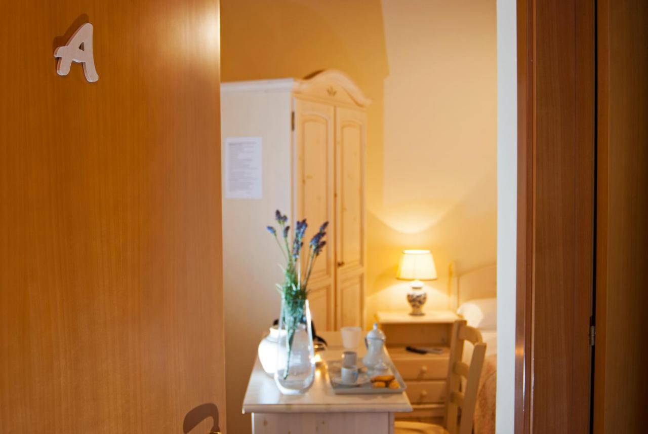 Agriturismo Al Casale Доннафугата Екстериор снимка
