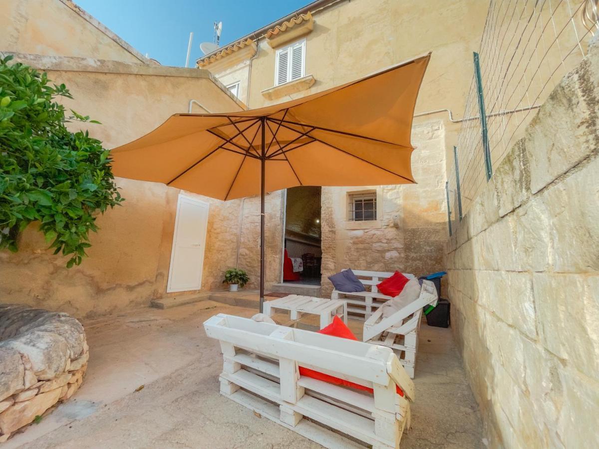 Agriturismo Al Casale Доннафугата Екстериор снимка