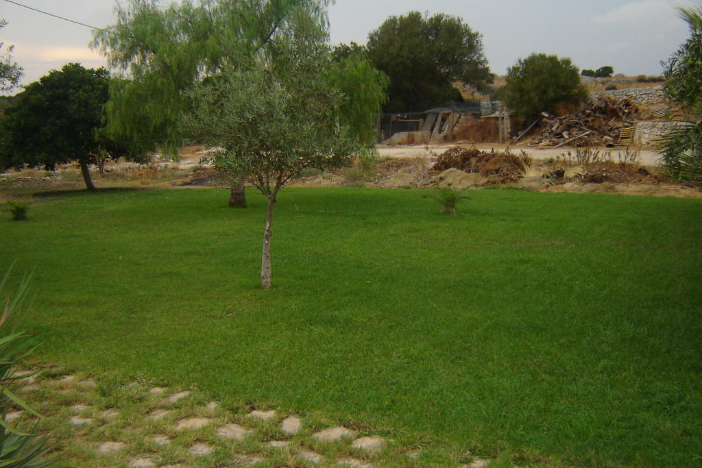 Agriturismo Al Casale Доннафугата Екстериор снимка