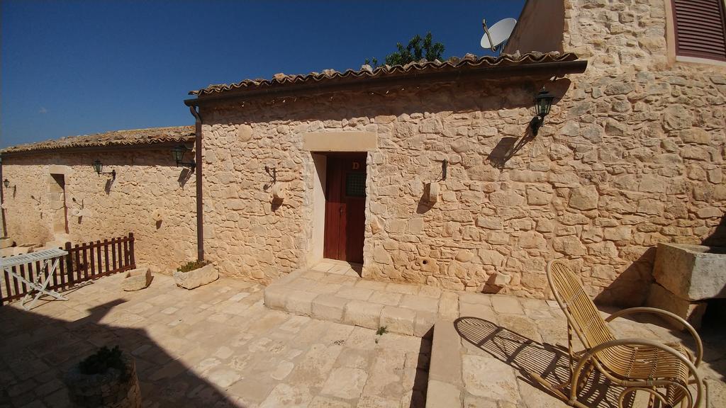 Agriturismo Al Casale Доннафугата Екстериор снимка